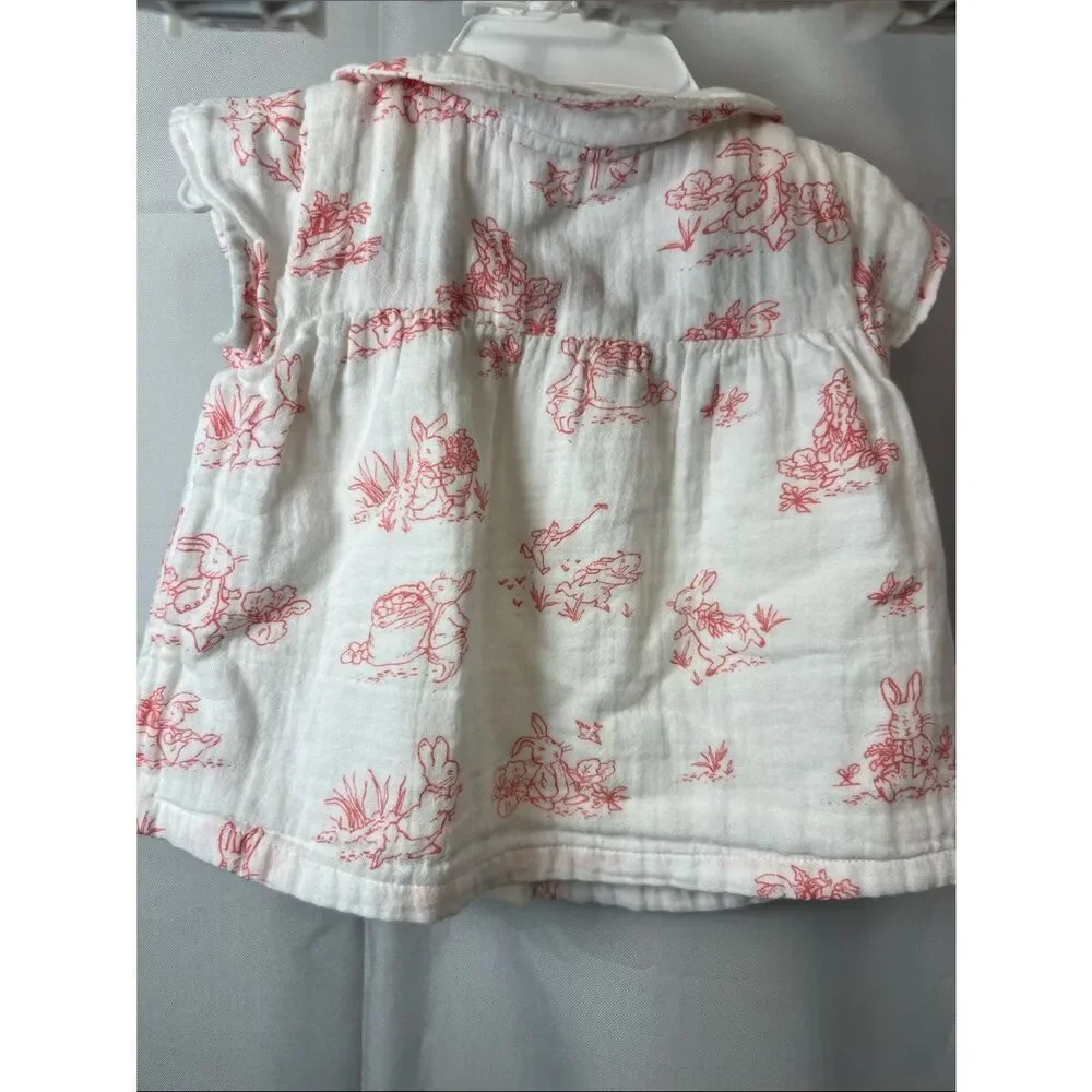 Baby Gap Peter Rabbit white and pink toile 2 piece matching set 6-12 months